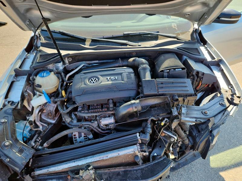 54055366 :رقم المزاد ، 1VWAT7A30FC120818 vin ، 2015 Volkswagen Passat مزاد بيع