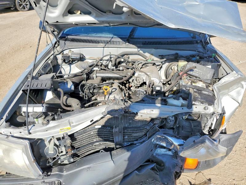 52476056 :رقم المزاد ، 4TAVL52N5YZ640579 vin ، 2000 Toyota Tacoma مزاد بيع