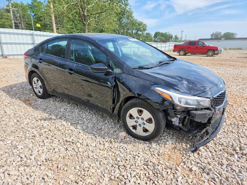 52391696 :رقم المزاد ، 3KPFL4A77HE045363 vin ، 2017 Kia Forte مزاد بيع