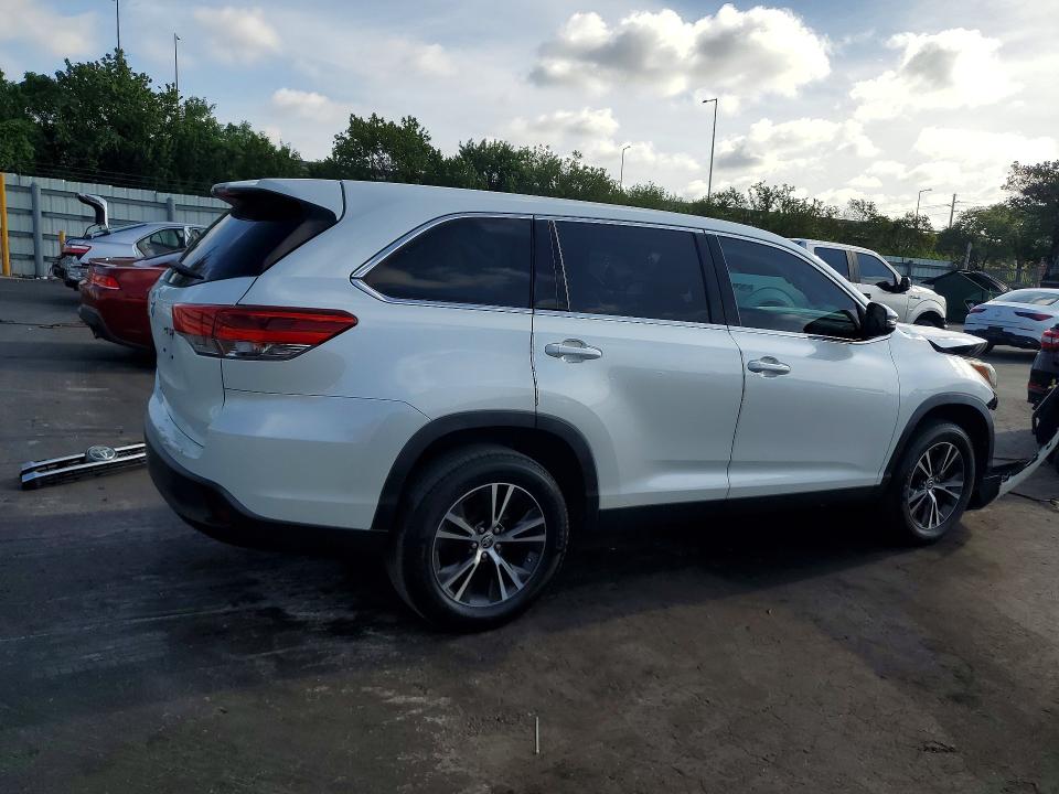 2019 Toyota Highlander მანქანა იყიდება აუქციონზე, vin: 5TDZARFH5KS060135, აუქციონის ნომერი: 52471576