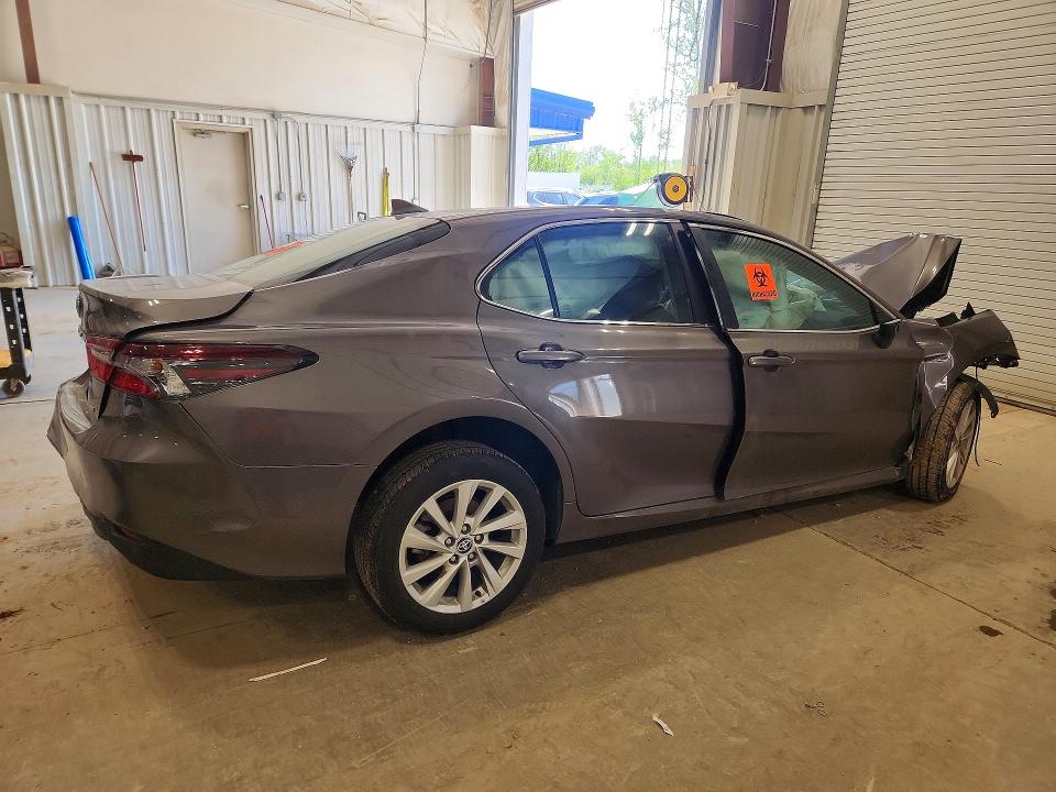2024 Toyota Camry მანქანა იყიდება აუქციონზე, vin: 4T1C11AK0RU847568, აუქციონის ნომერი: 53170396
