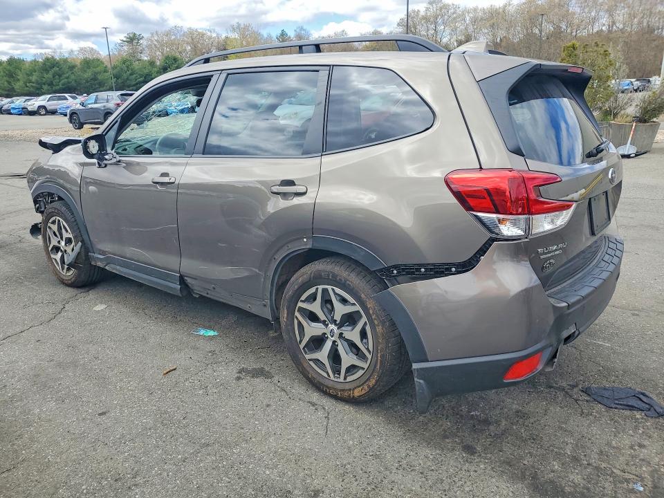 51400796 :رقم المزاد ، JF2SKAJC2MH467611 vin ، 2021 Subaru Forester مزاد بيع