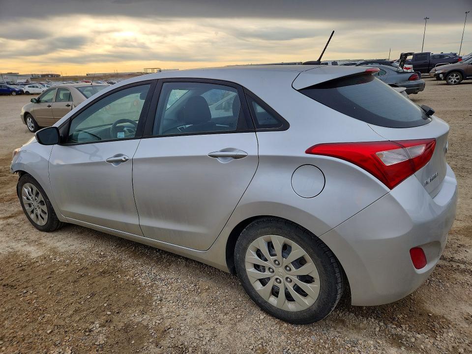 2016 Hyundai Elantra Gt მანქანა იყიდება აუქციონზე, vin: KMHD25LH8GU267542, აუქციონის ნომერი: 53040116