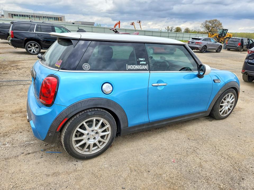 51811286 :رقم المزاد ، WMWXP7C5XG3B93163 vin ، 2016 Mini Cooper مزاد بيع