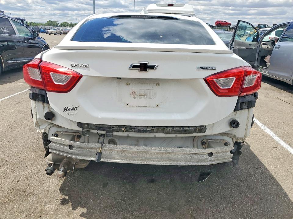Продаж на аукціоні авто 2018 Chevrolet Cruze, vin: 1G1BF5SM2J7207348, номер лоту: 53626456