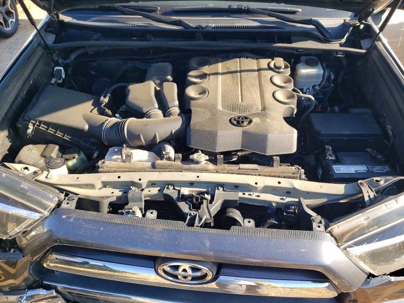 54143576 :رقم المزاد ، JTEBU5JR8H5423815 vin ، 2017 Toyota 4runner مزاد بيع