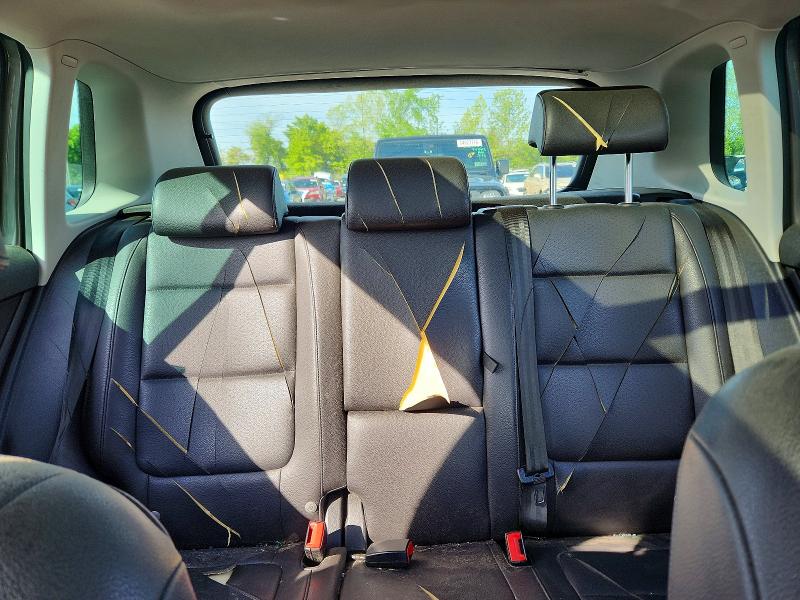 54691776 :رقم المزاد ، WVGBV7AX4BW560596 vin ، 2011 Volkswagen Tiguan مزاد بيع