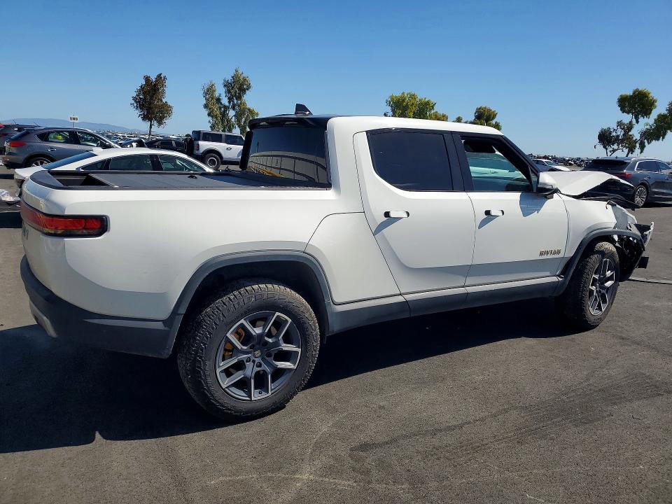 Auction sale of the 2022 Rivian R1t, vin: 7FCTGAAL6NN001844, lot number: 53639466