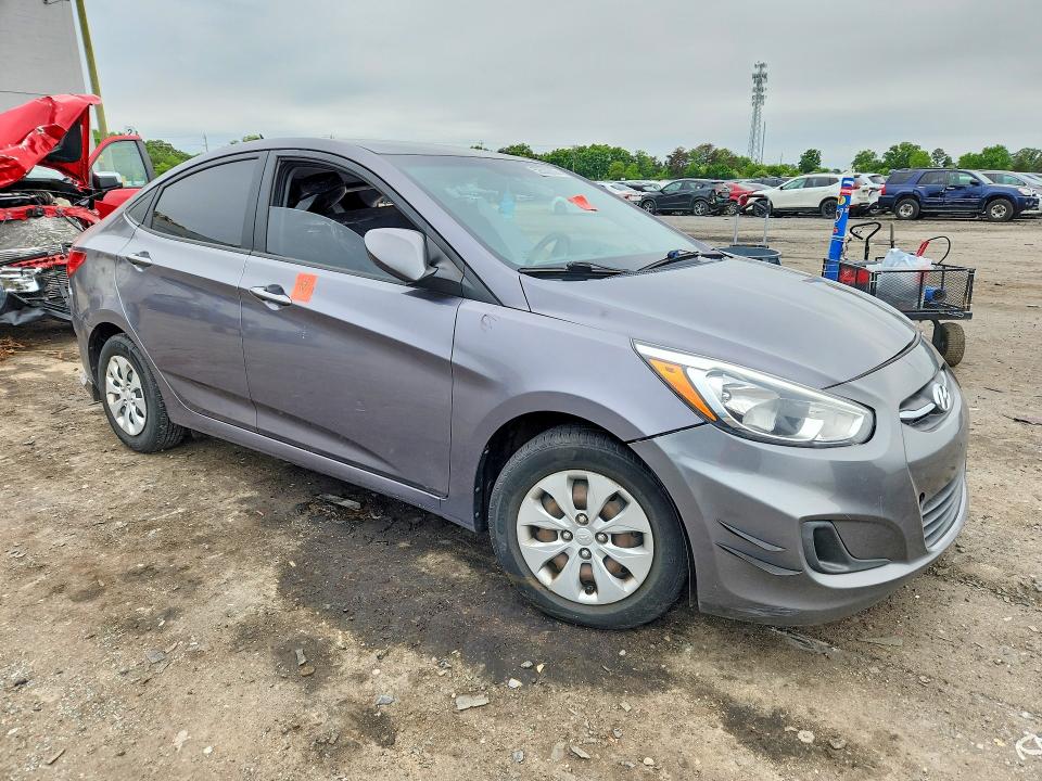 52552306 :رقم المزاد ، KMHCT4AE8FU796225 vin ، 2015 Hyundai Accent مزاد بيع