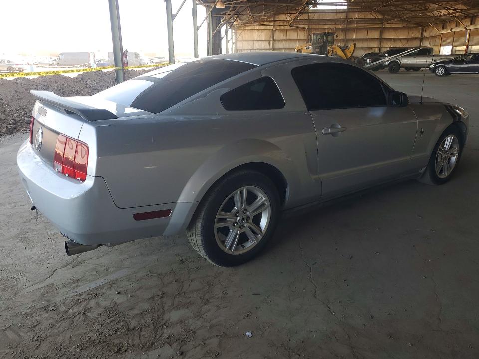 2006 Ford Mustang მანქანა იყიდება აუქციონზე, vin: 1ZVFT80N265236797, აუქციონის ნომერი: 52365986
