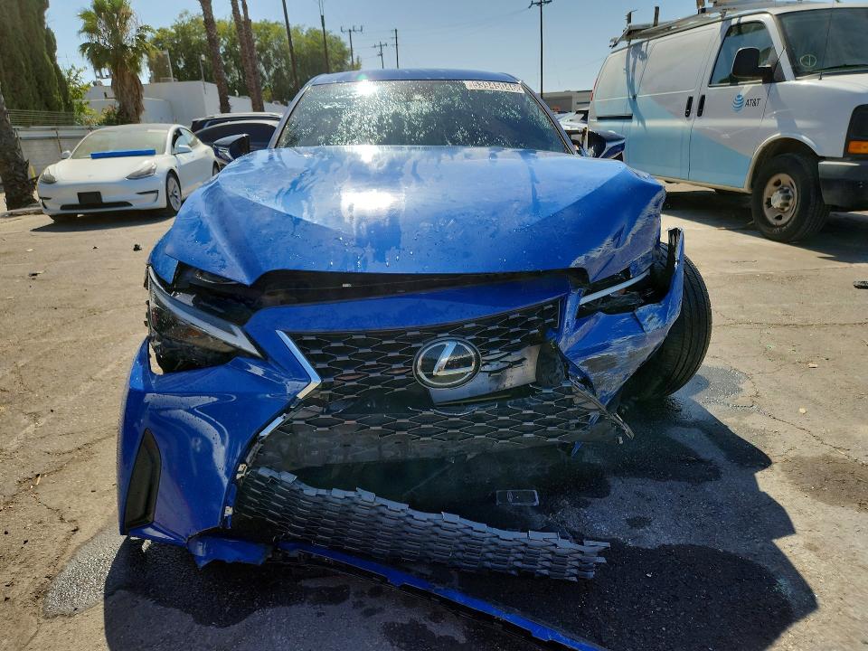 Продажа на аукционе авто 2021 Lexus Is, vin: JTHAA1D28M5116413, номер лота: 53945046
