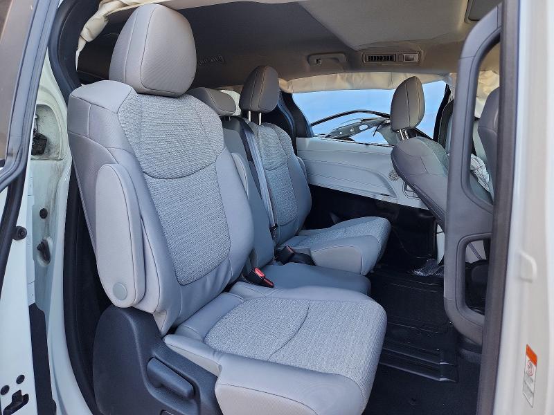 54428066 :رقم المزاد ، 5TDBRKEC7SS287589 vin ، 2025 Toyota Sienna مزاد بيع