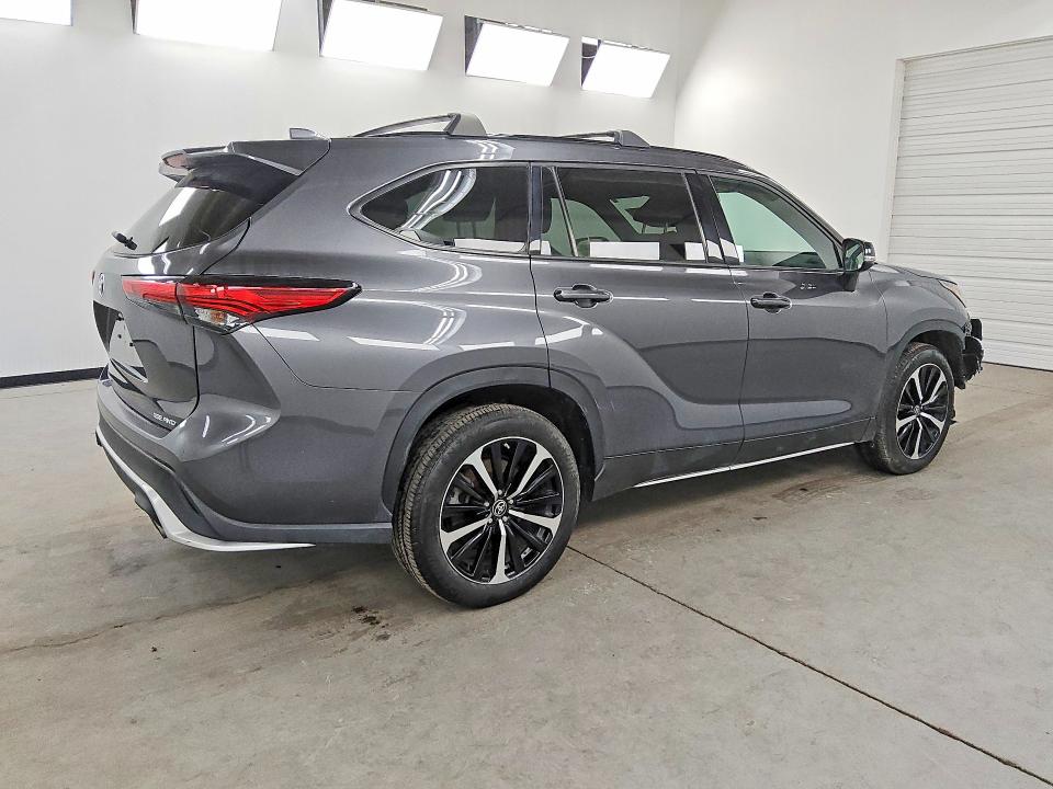 Aukcja sprzedaży 2022 Toyota Highlander, vin: 5TDJZRBH9NS246132, numer aukcji: 49289116