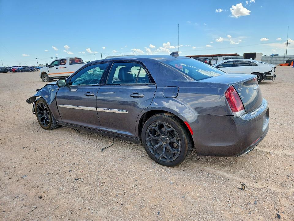 Продажа на аукционе авто 2016 Chrysler 300, vin: 2C3CCABG3GH243588, номер лота: 54518006