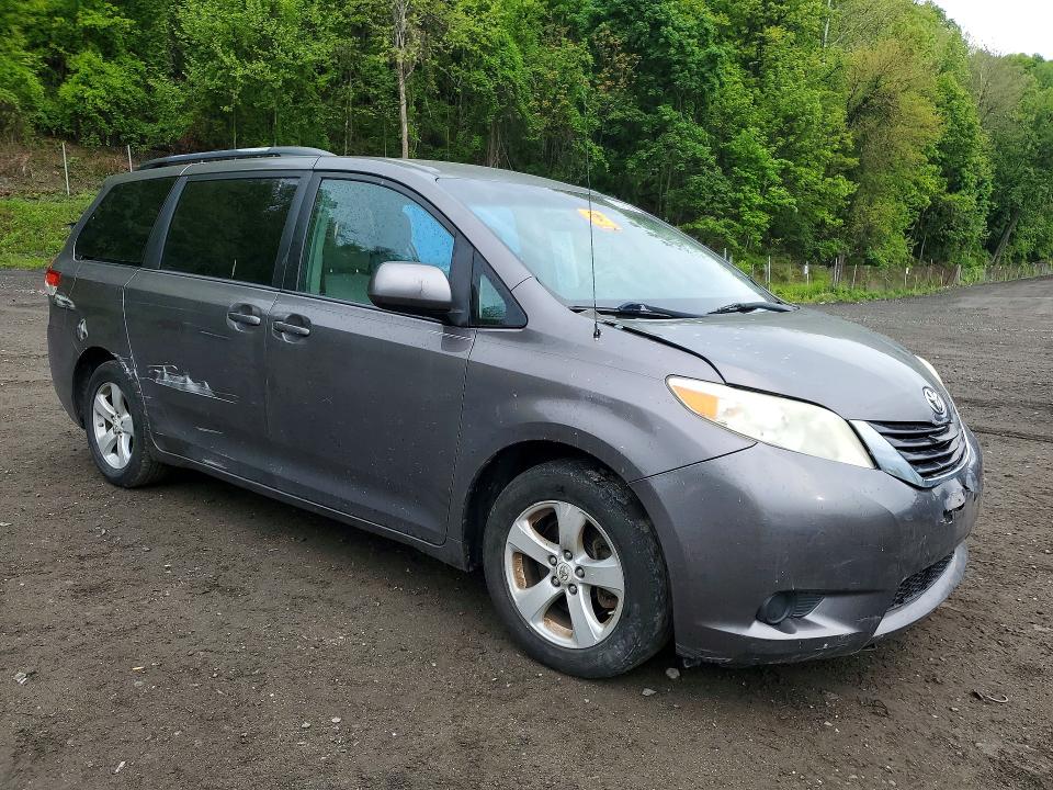 2012 Toyota Sienna მანქანა იყიდება აუქციონზე, vin: 5TDKK3DC4CS217870, აუქციონის ნომერი: 53376236