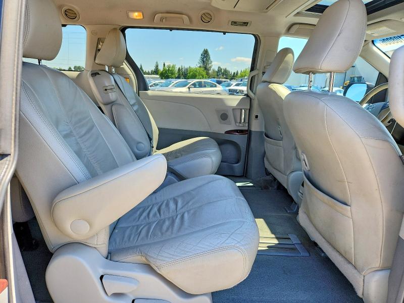 Продаж на аукціоні авто 2011 Toyota Sienna, vin: 5TDYK3DC1BS117623, номер лоту: 55108006
