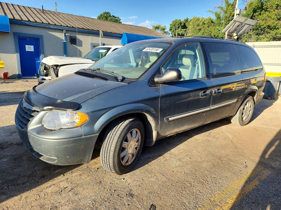 52438166 :رقم المزاد ، 2A4GP54L96R636341 vin ، 2006 Chrysler Town & Country مزاد بيع