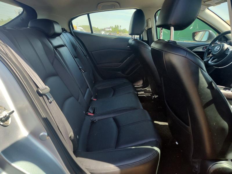 55122206 :رقم المزاد ، 3MZBN1L35JM160358 vin ، 2018 Mazda 3 مزاد بيع