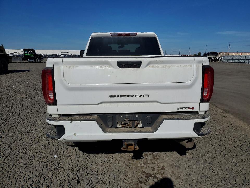 52605556 :رقم المزاد ، 1GT49PEY8NF102018 vin ، 2022 Gmc Sierra مزاد بيع