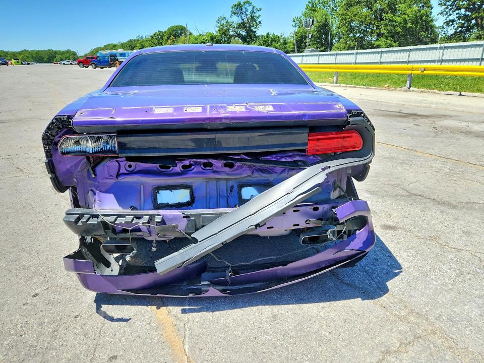 94245415 :رقم المزاد ، 2C3CDYBT8DH672157 vin ، 2013 Dodge Challenger مزاد بيع