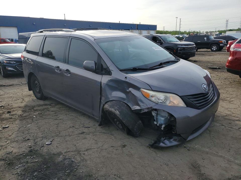 54678636 :رقم المزاد ، 5TDZK3DC4BS108726 vin ، 2011 Toyota Sienna مزاد بيع