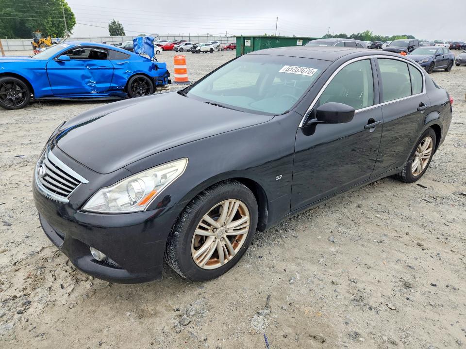55253676 :رقم المزاد ، JN1CV6AP0FM501911 vin ، 2015 Infiniti Q40 مزاد بيع