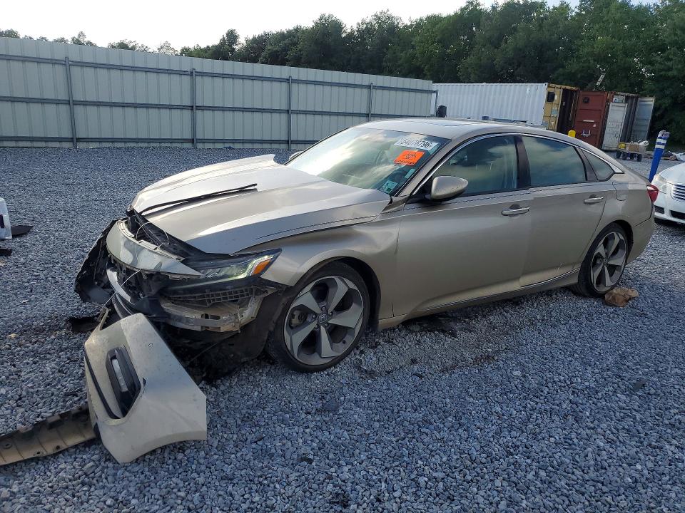 54076796 :رقم المزاد ، 1HGCV2F94JA053247 vin ، 2018 Honda Accord مزاد بيع