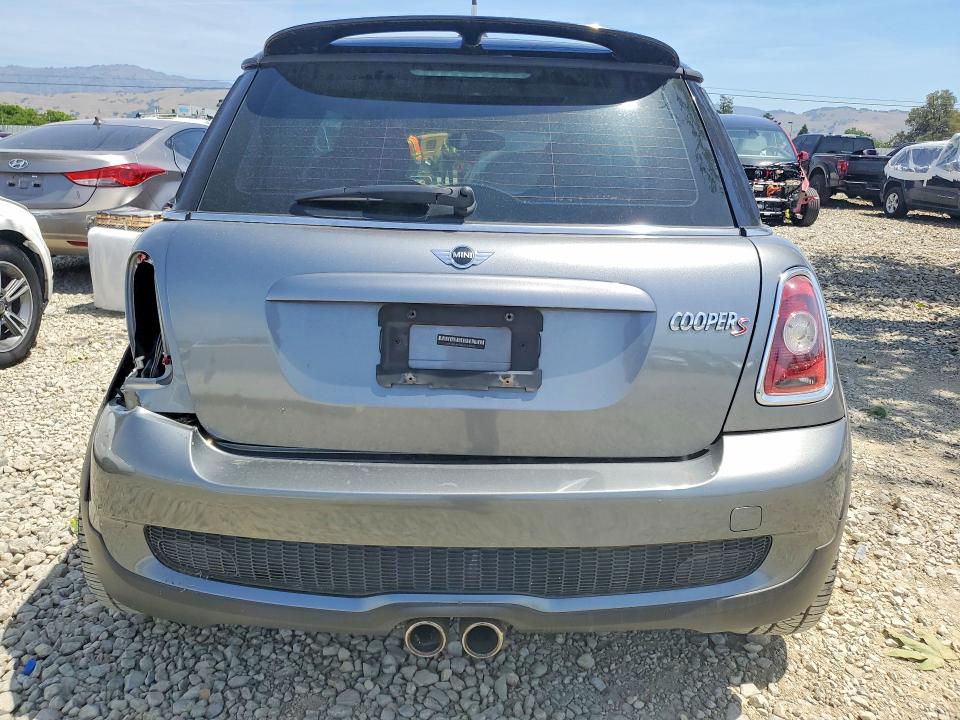 Продаж на аукціоні авто 2010 Mini Cooper, vin: WMWMF7C51ATX45580, номер лоту: 52239206