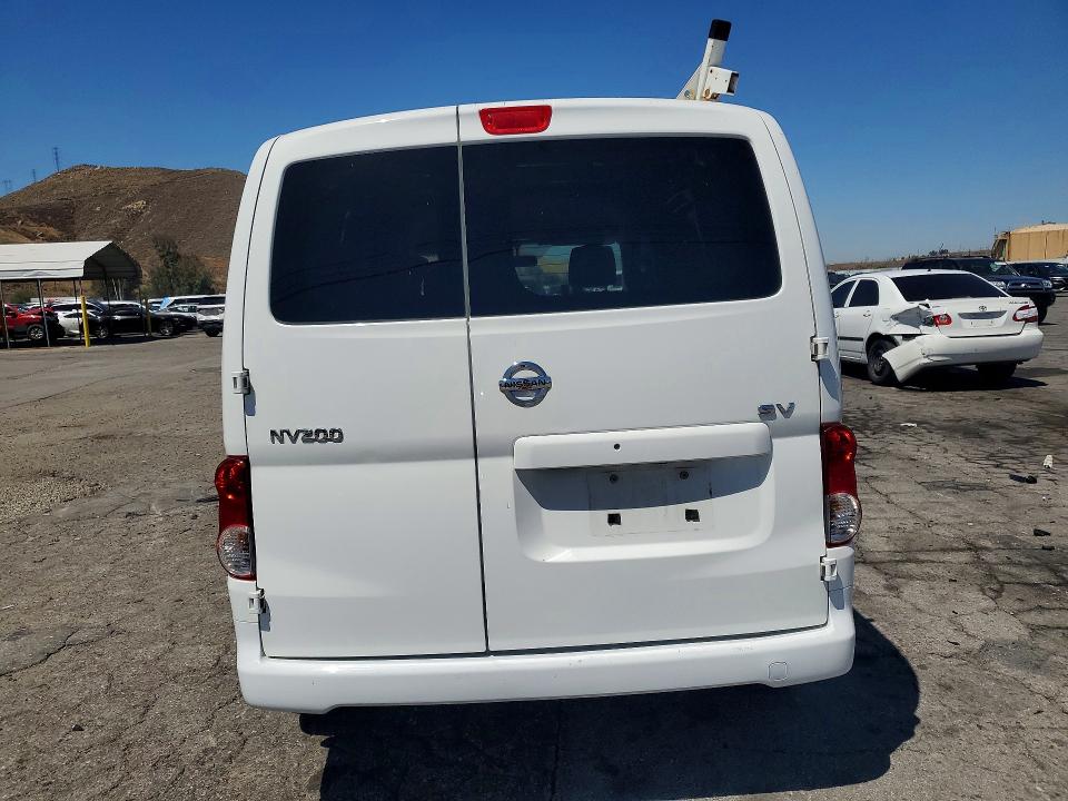 53265656 :رقم المزاد ، 3N6CM0KN4DK695881 vin ، 2013 Nissan Nv200 مزاد بيع