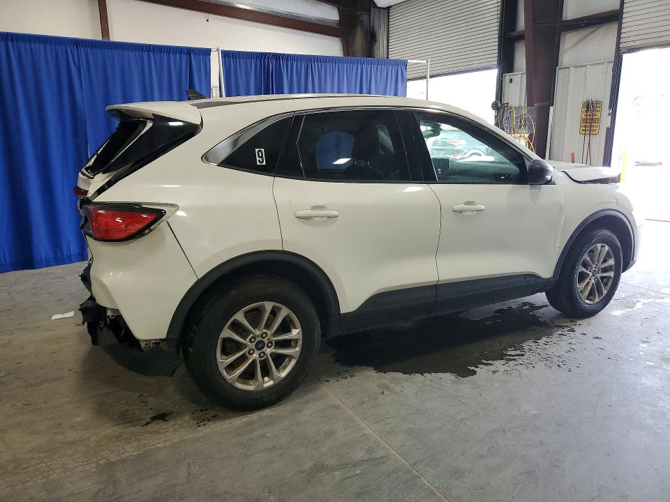 51196026 :رقم المزاد ، 1FMCU9G60NUA60887 vin ، 2022 Ford Escape مزاد بيع