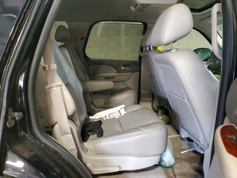 53283276 :رقم المزاد ، 1GNUKCE05AR146078 vin ، 2010 Chevrolet Tahoe مزاد بيع