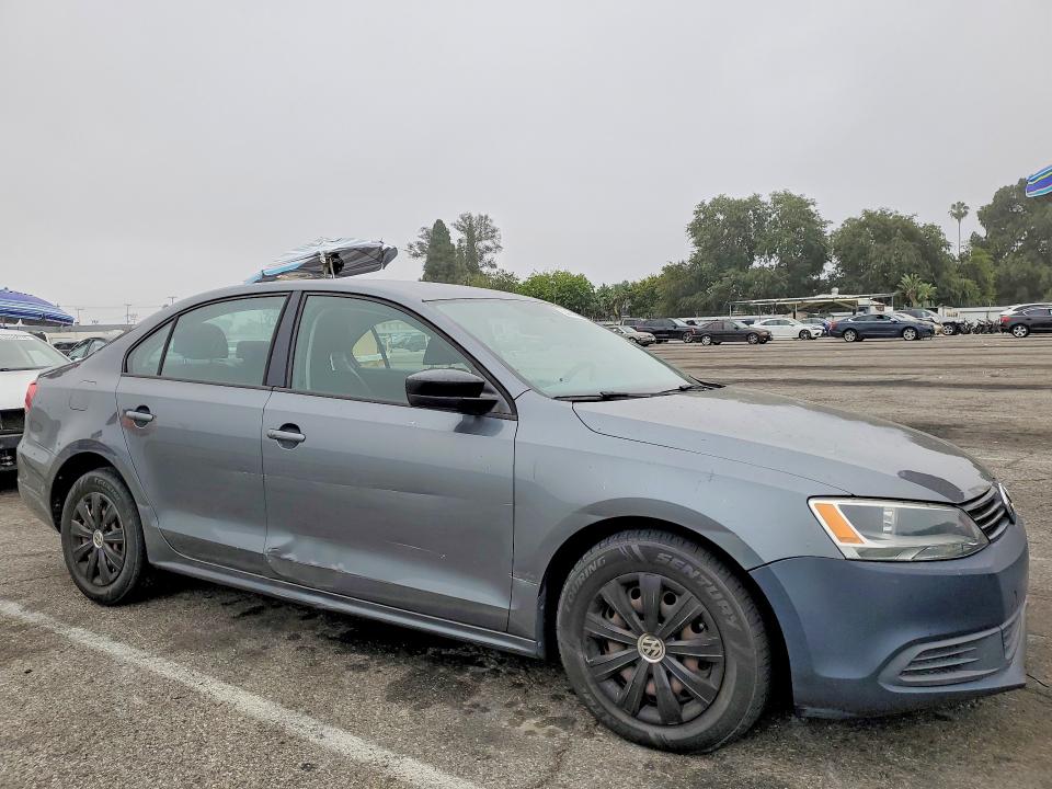 53464466 :رقم المزاد ، 3VW2K7AJ3EM405337 vin ، 2014 Volkswagen Jetta مزاد بيع