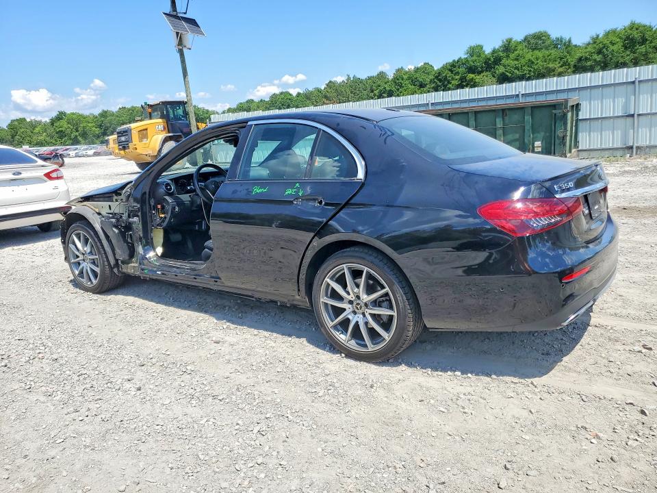 53687846 :رقم المزاد ، W1KZF8DB6NB038995 vin ، 2022 Mercedes-benz E مزاد بيع