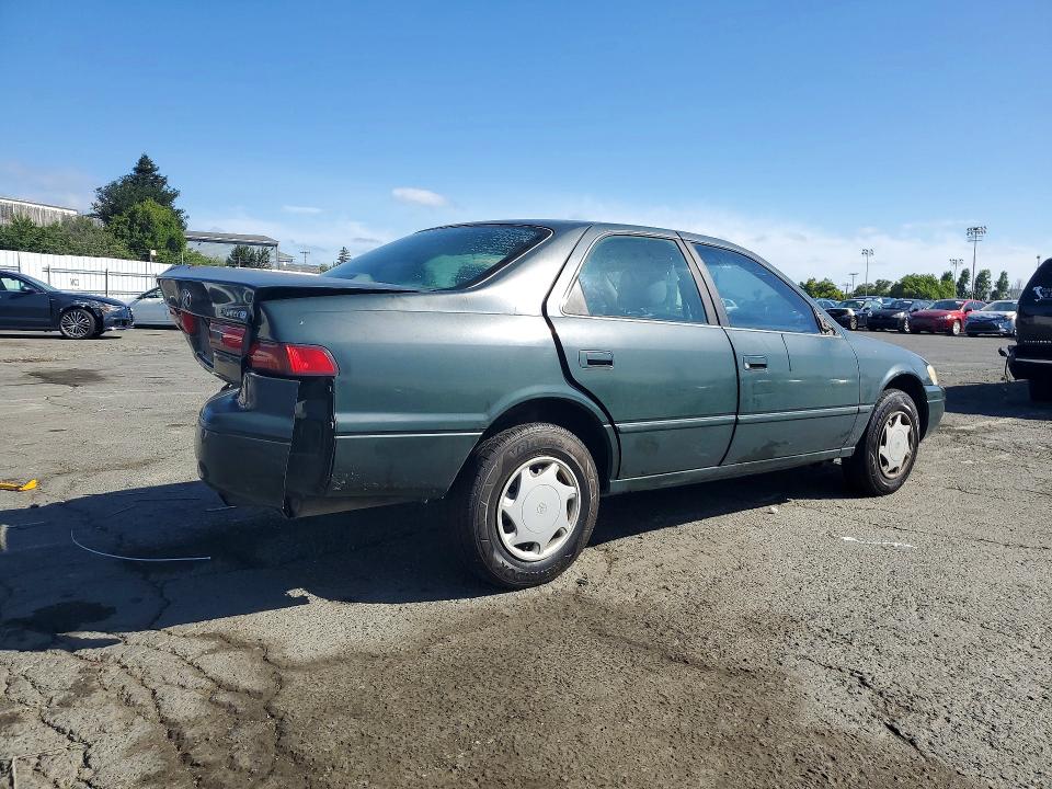 55031606 :رقم المزاد ، JT2BG22K5X0309304 vin ، 1999 Toyota Camry مزاد بيع