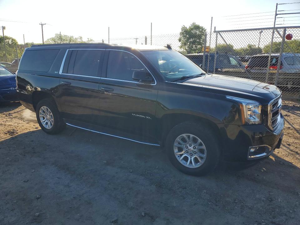 51984906 :رقم المزاد ، 1GKS1GKC9KR400731 vin ، 2019 Gmc Yukon Xl مزاد بيع