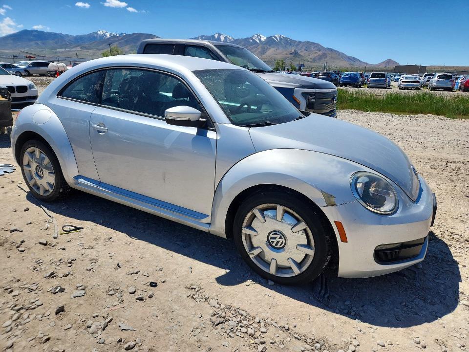 51706806 :رقم المزاد ، 3VWJP7AT3CM601922 vin ، 2012 Volkswagen Beetle مزاد بيع