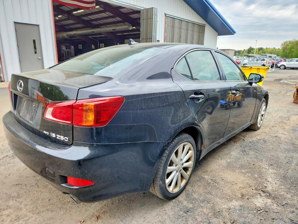 52313516 :رقم المزاد ، JTHCF5C20A5044489 vin ، 2010 Lexus Is مزاد بيع