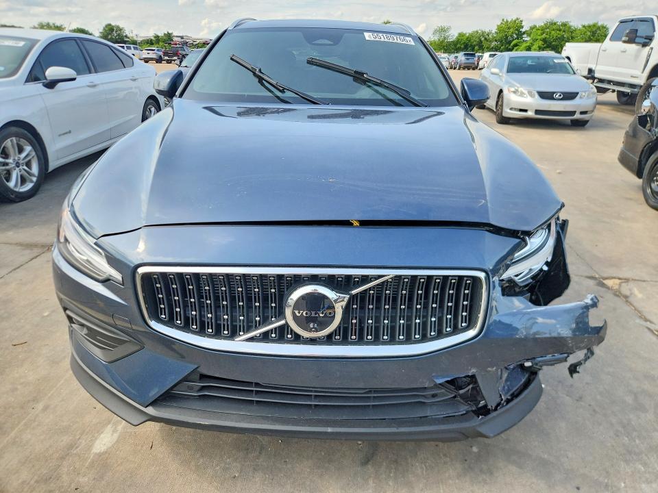 2026 Volvo V60 Cross Country მანქანა იყიდება აუქციონზე, vin: YV4L12WK9T2174007, აუქციონის ნომერი: 55189766