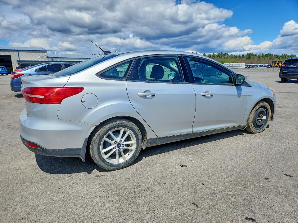 Продажа на аукционе авто 2015 Ford Focus, vin: 1FADP3F20FL233865, номер лота: 52816736