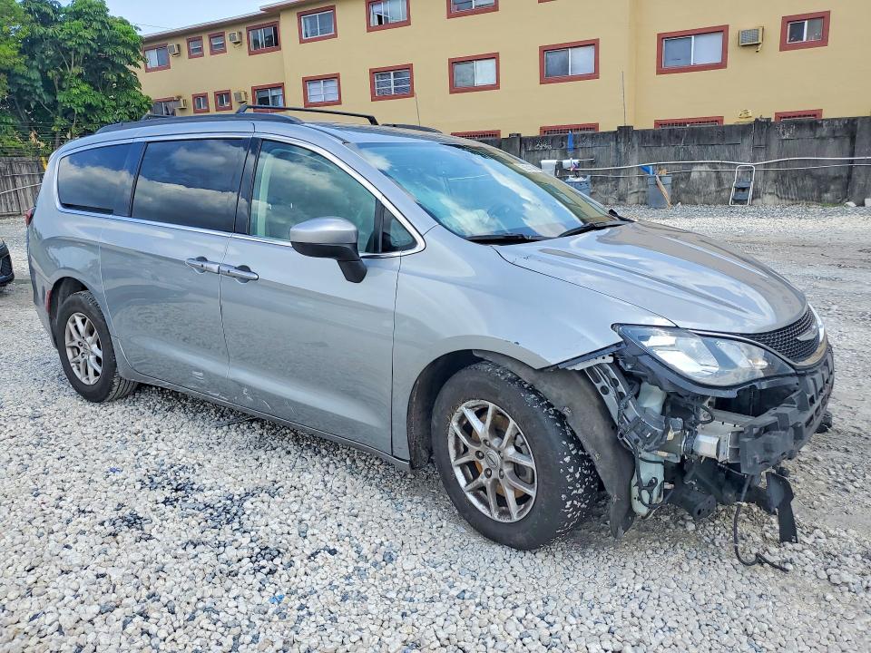 55531866 :رقم المزاد ، 2C4RC1DG8MR516940 vin ، 2021 Chrysler Voyager مزاد بيع