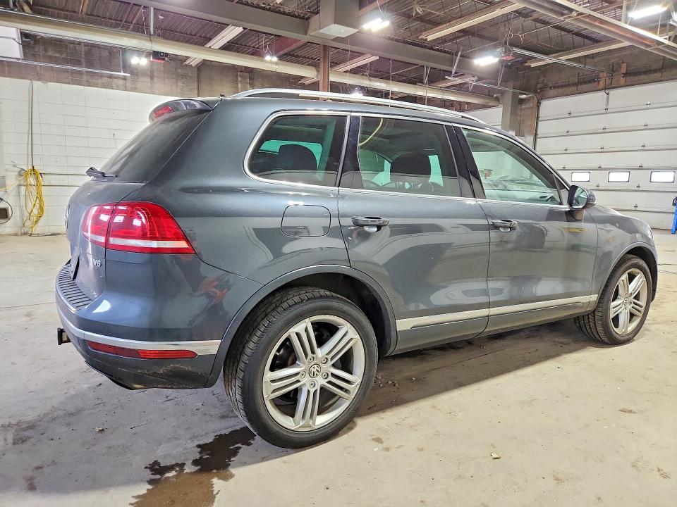 51977156 :رقم المزاد ، WVGEF9BP9GD011449 vin ، 2016 Volkswagen Touareg مزاد بيع