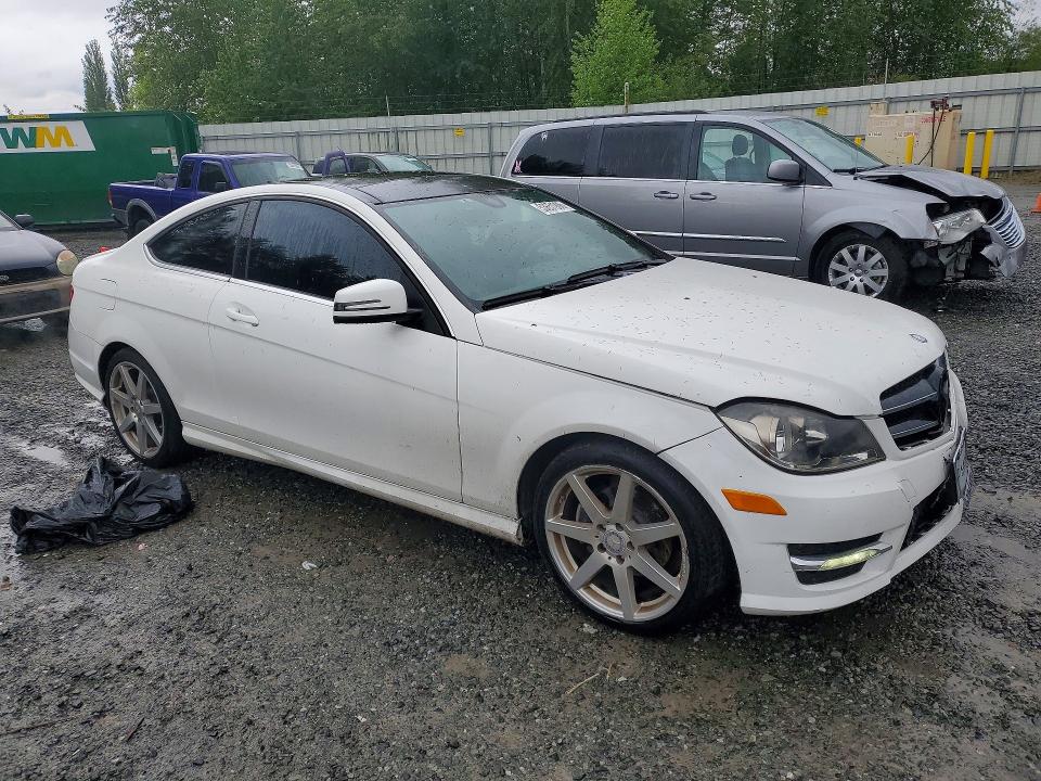 53651906 :رقم المزاد ، WDDGJ4HB3DG001283 vin ، 2013 Mercedes-benz C مزاد بيع