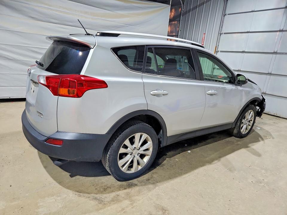 51669856 :رقم المزاد ، JTMDFREV3FD164272 vin ، 2015 Toyota Rav4 مزاد بيع