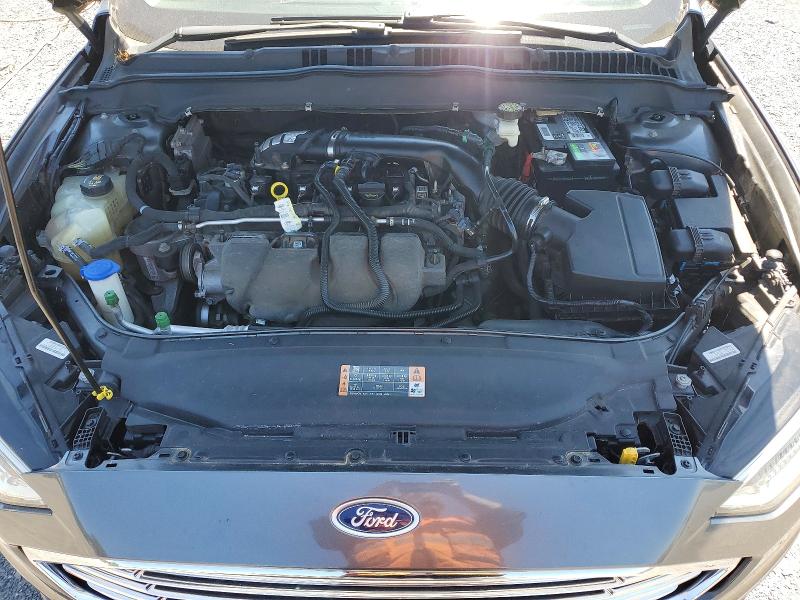 53360246 :رقم المزاد ، 3FA6P0T92HR219477 vin ، 2017 Ford Fusion مزاد بيع