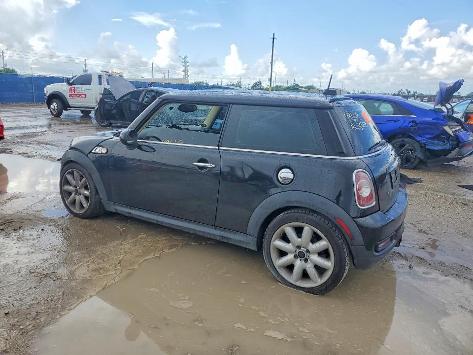 2011 Mini Cooper მანქანა იყიდება აუქციონზე, vin: WMWSV3C58BTY20523, აუქციონის ნომერი: 54132756