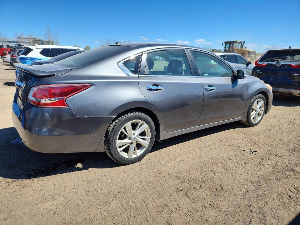 Продажа на аукционе авто 2015 Nissan Altima, vin: 1N4AL3AP7FN386152, номер лота: 53249036