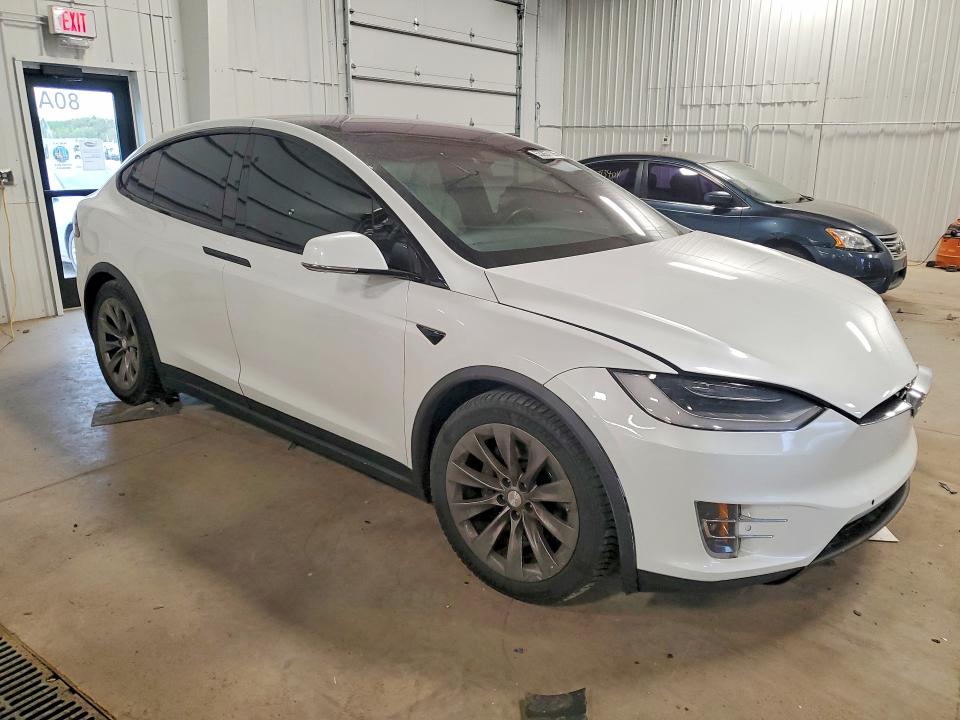 Продаж на аукціоні авто 2019 Tesla Model X, vin: 5YJXCAE20KF197164, номер лоту: 53267126