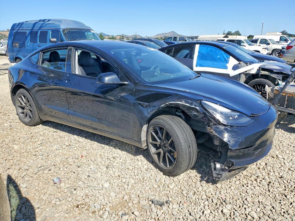2022 Tesla Model 3 მანქანა იყიდება აუქციონზე, vin: 5YJ3E1EBXNF183933, აუქციონის ნომერი: 54133746