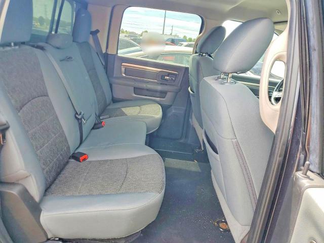 52372306 :رقم المزاد ، 3C6RR7LG7JG252654 vin ، 2018 Ram 1500 مزاد بيع