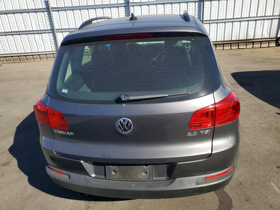 2017 Volkswagen Tiguan მანქანა იყიდება აუქციონზე, vin: WVGAV7AXXHK030001, აუქციონის ნომერი: 53376796